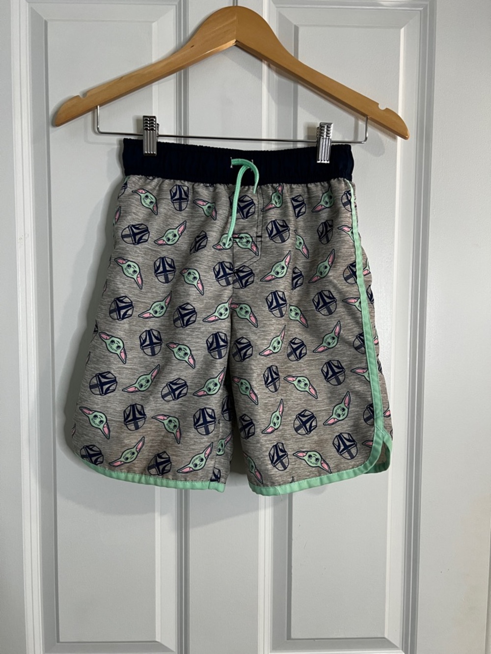 Star Wars Mandalorian Swim Trunks Grogu Baby‎ Yoda Size M 7/8